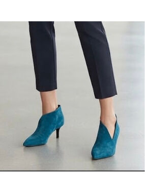 Next Teal Blue Suede Pointed Toe V-Cut Kitten Heel Ankle Booties Size US 9